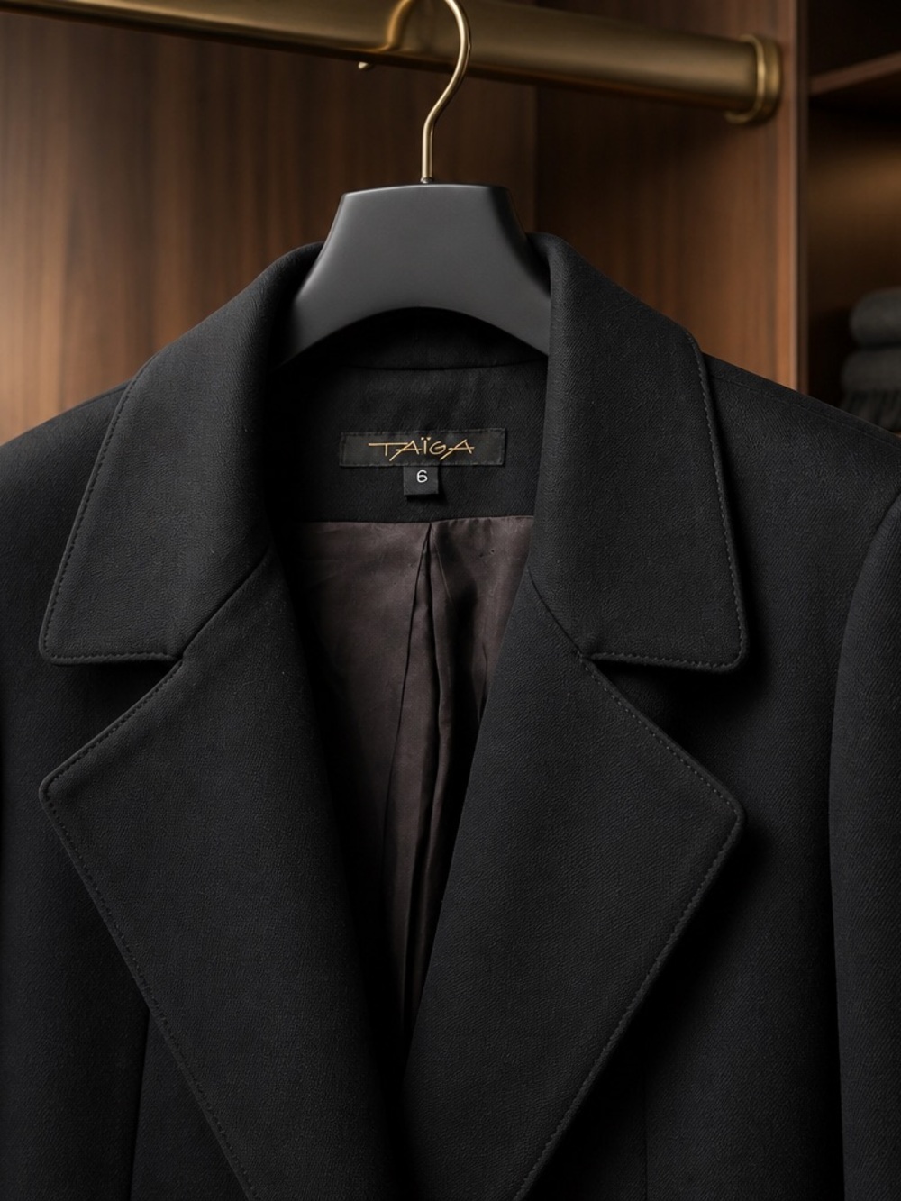 Taiga Women's Tailored Blazer Black Women’s Size 6 - Picture 3 of 5